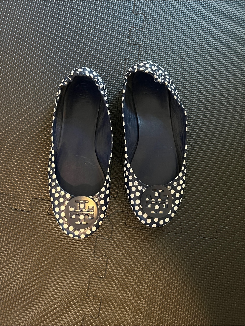 Tory Burch Navy and White Polka Dot Logo Ballet Flats Size 9.5